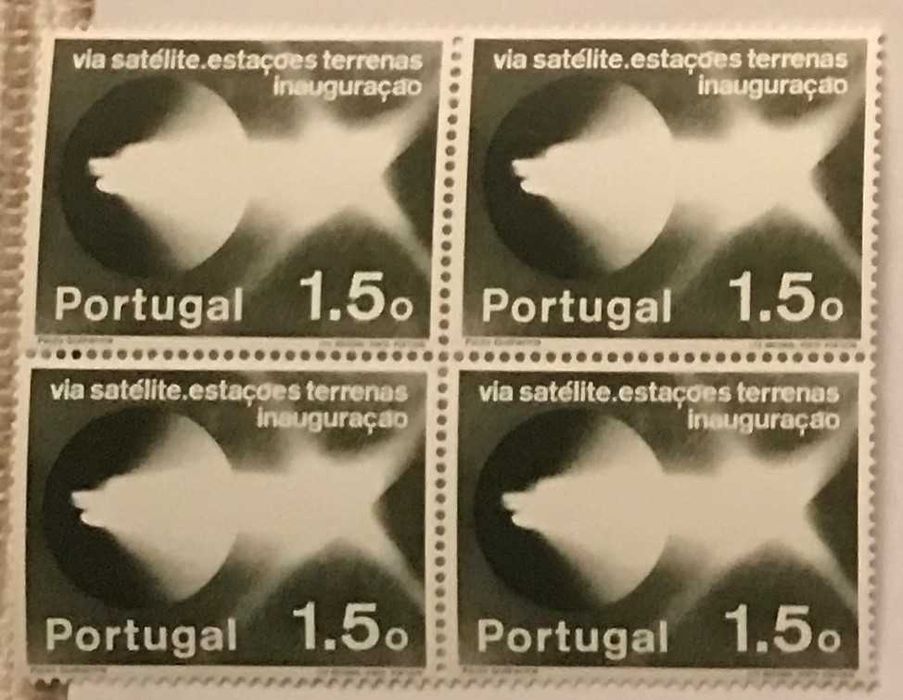 Quadra de selos novos de 1$50 - Comunicações via Satélite - 1974