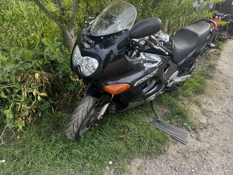 Suzuki gsxf 750 (jajko) na części