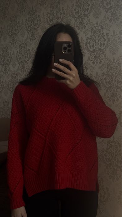 Вʼязаний теплий светр