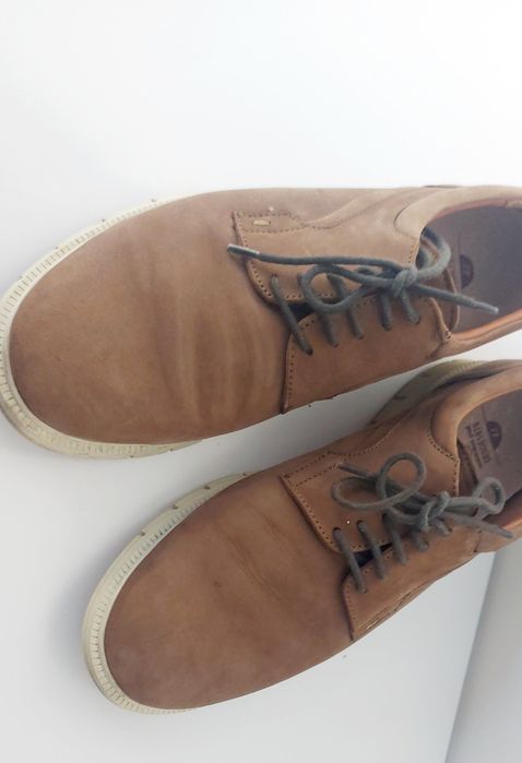 Sapatos homem 42