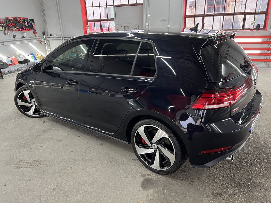 Продам Volkswagen Golf GTI. 2.0 TSI.2021г.28000$