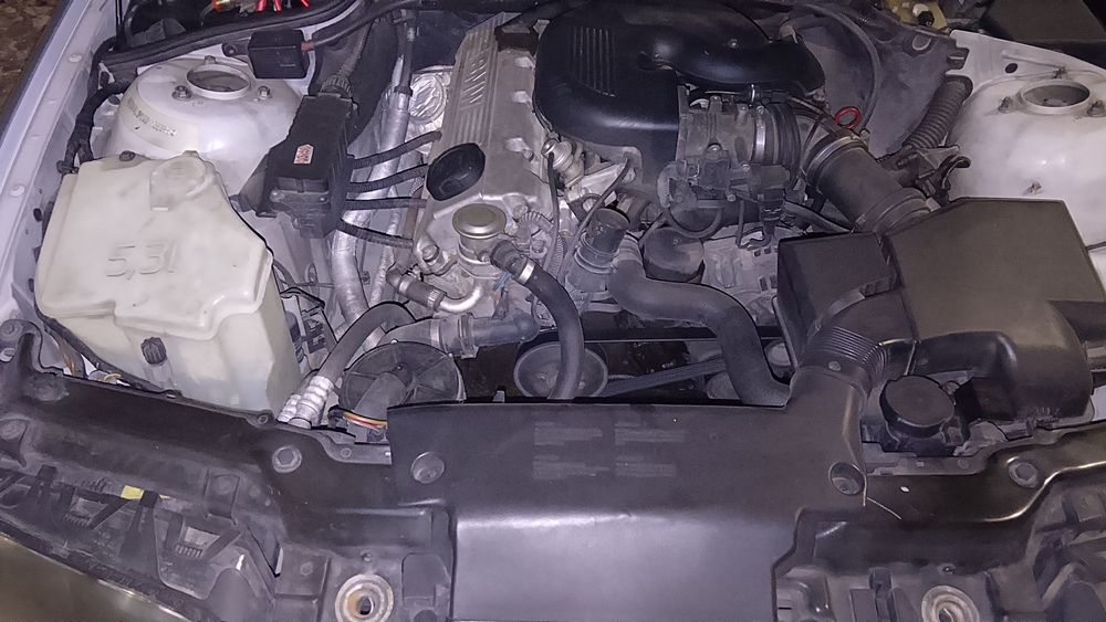BMW 320i carro de retoma vendo como esta