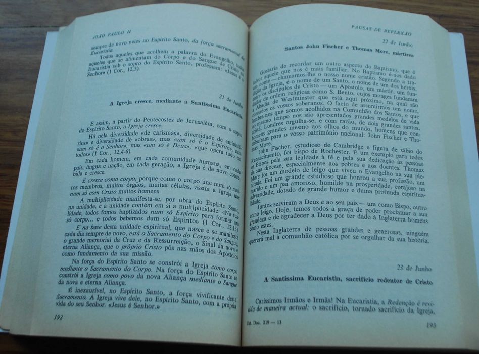 Pausas de Reflexão (Meditações Para Todos os Dias do Ano)