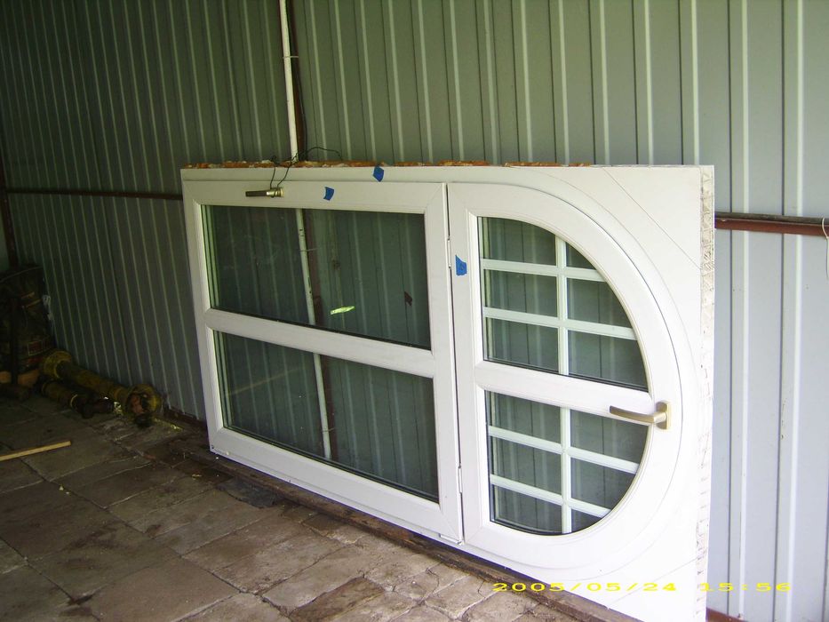 okno  pcv 210x107