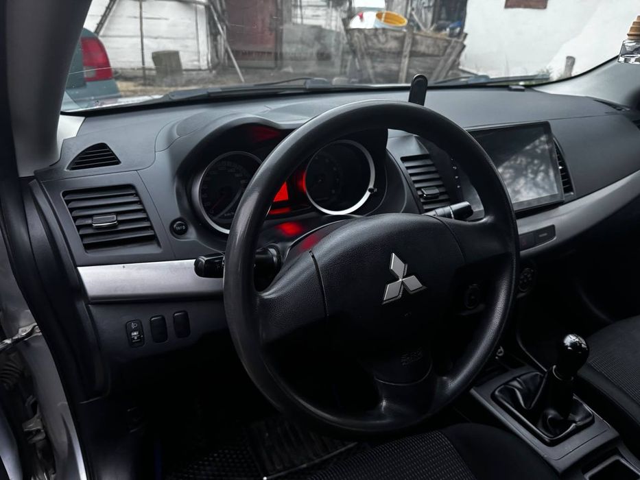 Мітсубісі лансер х