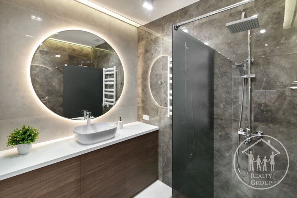 Шикарна 3-кімнатна квартира СВІТЛО Є ЗАВЖДИ вул Стефаника