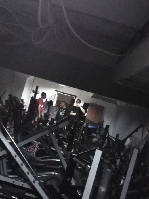 Вивіз будівельного сміття та старих меблів + Міцні Вантажники (