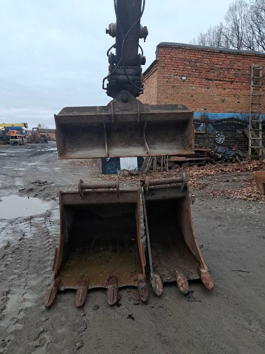Продам екскаватор Komatsu PW 180