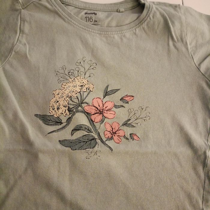 Koszulki z krótkim rękawem Sinsay dwupak 116 cm. 100% bawełna.