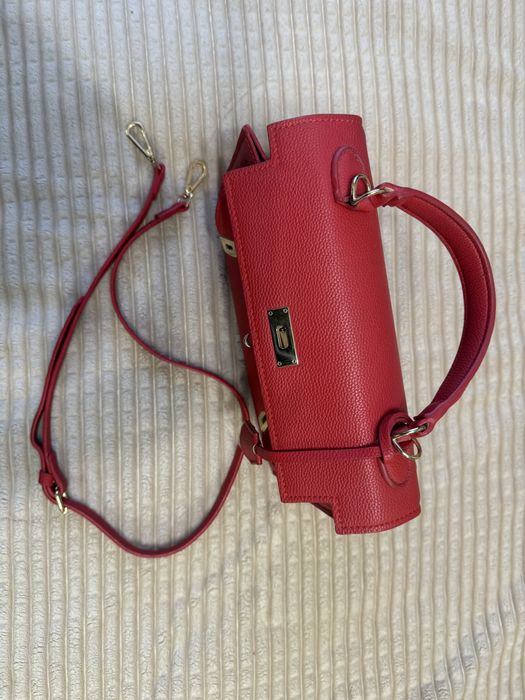 Червона сумочка Hermes