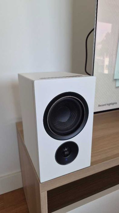 PSB Alpha iQ Streaming Powered Speakers with BluOS (white)
