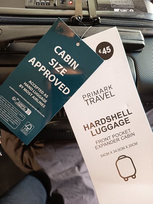 Mala de viagem com código