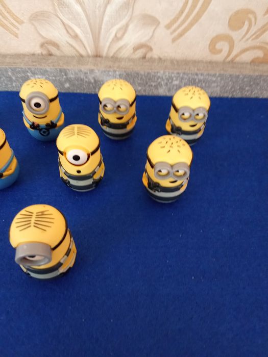 Миньони неваляйки