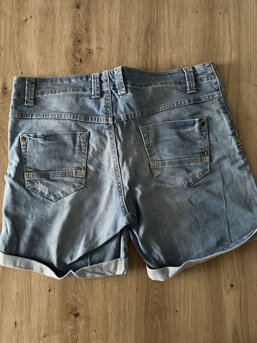Damskie krótkie jeansy Denim Life