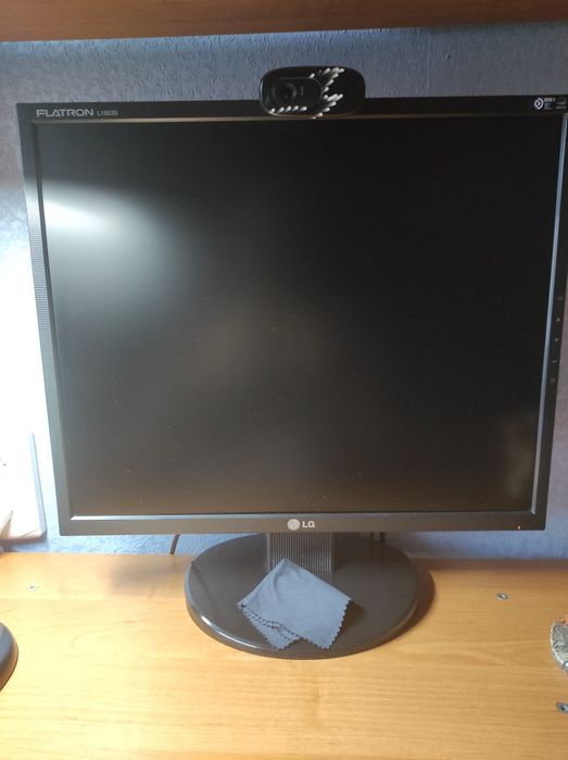 Монитор LG FLATRON L1953S