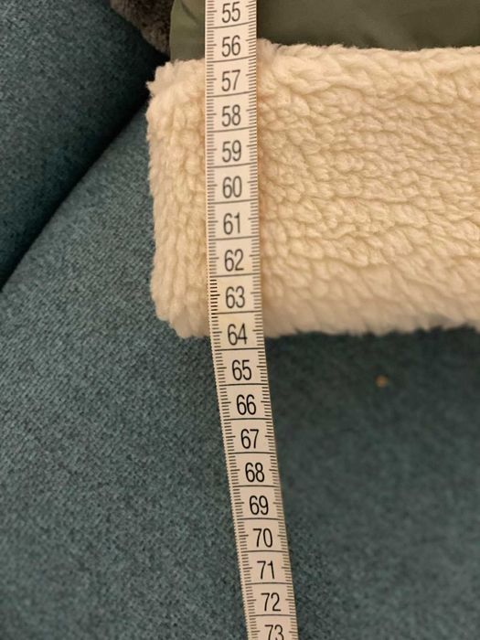 Зимова жіноча куртка