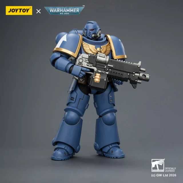 Коллекционная фигурка JoyToy Warhammer 40k Ultramarines Intercessor with Bolt Rifle, Bolt Pistol and Chainsword