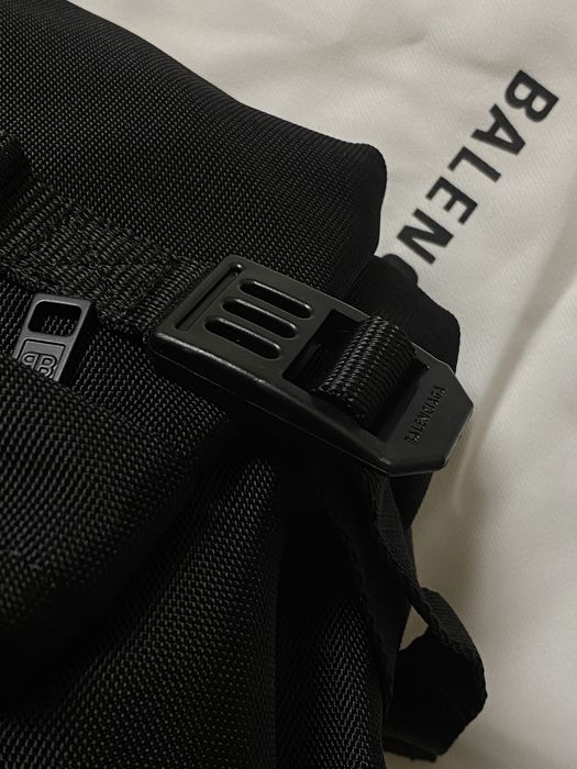 Balenciaga Army Large Beltpack In Black