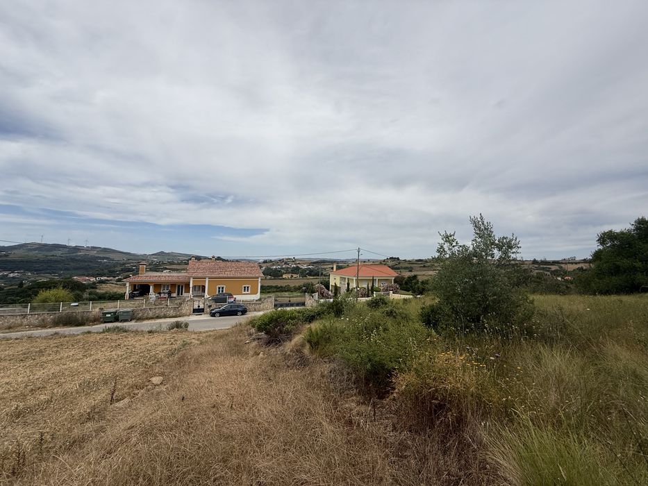 Terreno Urbano a 7 minutos de Sobral Monte Agraço