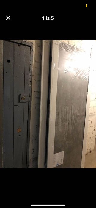 Drzwi pokojowe jednolite 80cm prawe