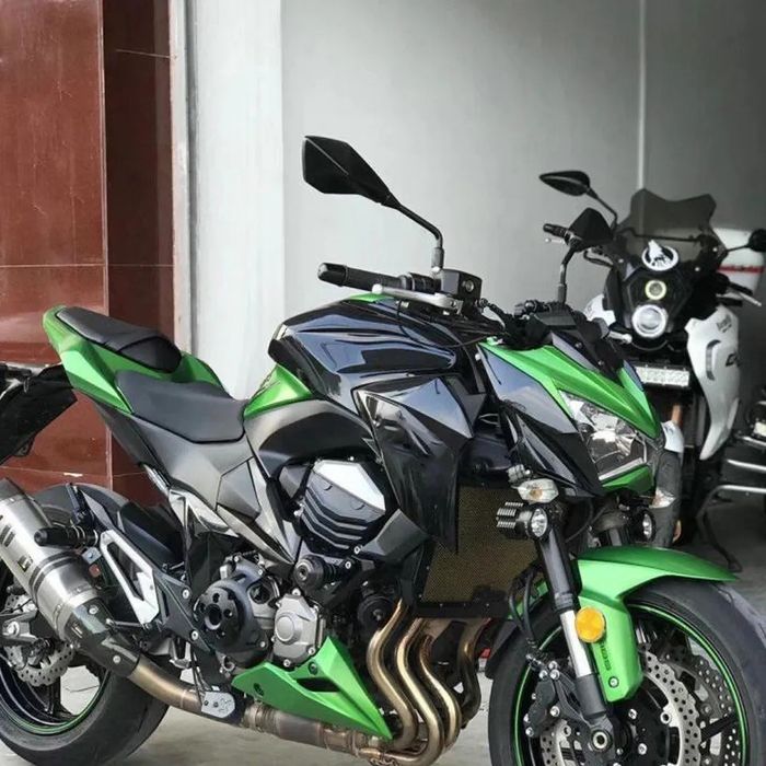Зеркала унивесальные ромбовидные на мотоцикл Kawasaki Z 1000 900 750