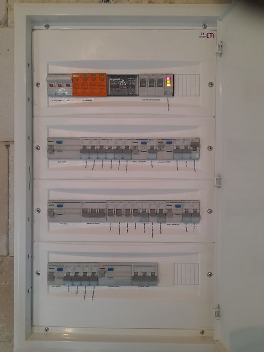 Usługi elektryczne