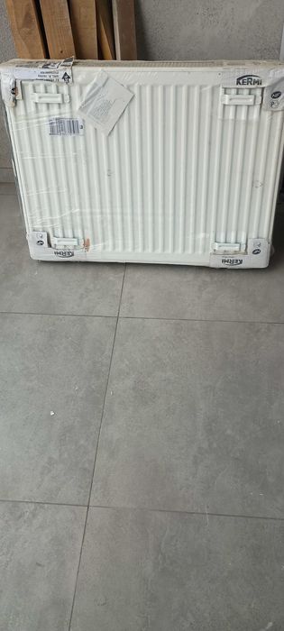 Радиатор   настенный  "KERMI"