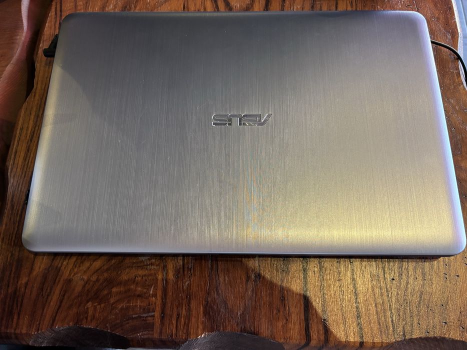 Продам ноутбук ASUS