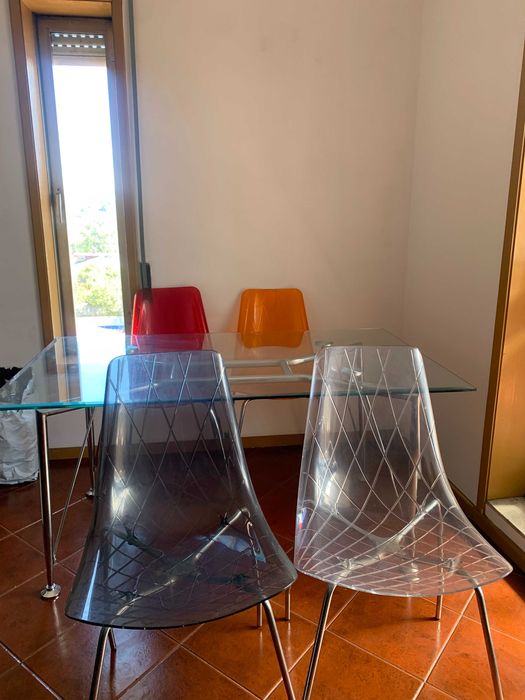 4-Seat Glass Dining Table / Made in Italy64298086117507124