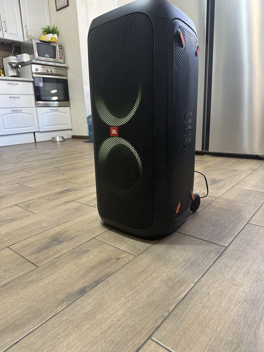 Колонка JBL Patty Box 310