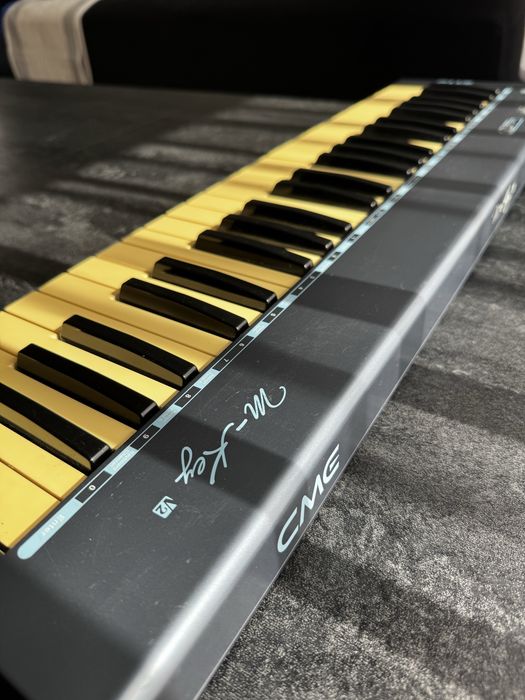 Klawiatura CME M-Key v2 Ultra Thin MIDI Keyboard