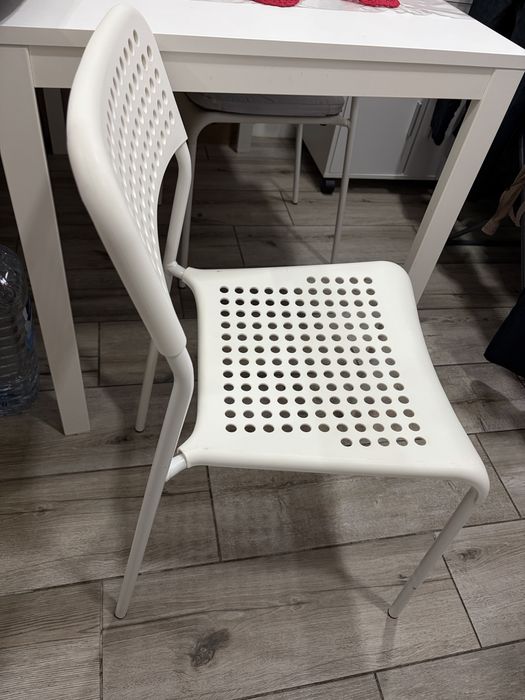 Mesa extensivel com 2 cadeiras