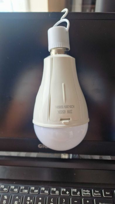 Аккумуляторна LED ламочка 20W