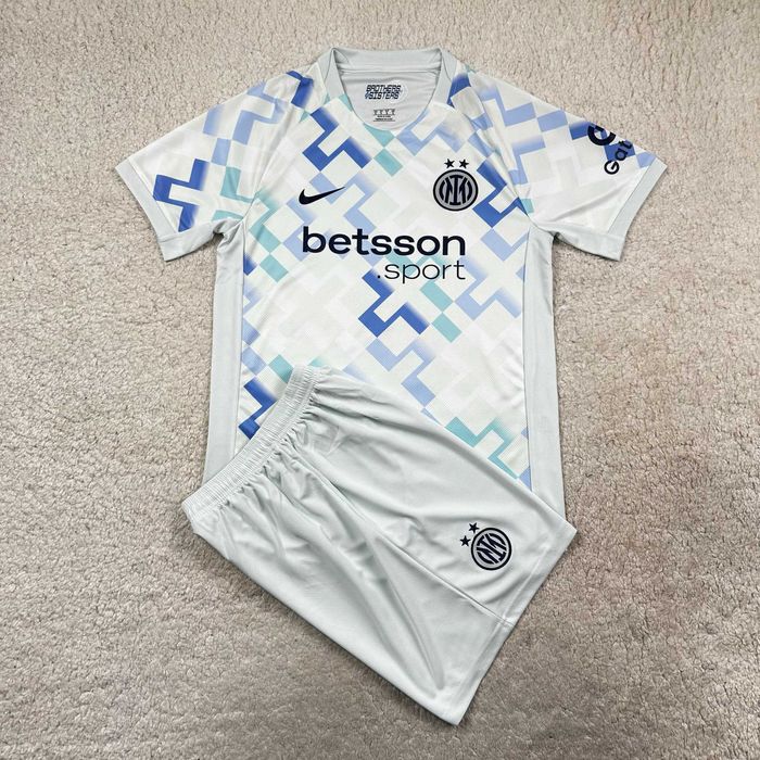 Футбольная форма Милан Ювентус Интер Наполи 25-26