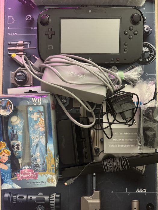 Nintendo Wii U Mario Kart 8 Premium Pack