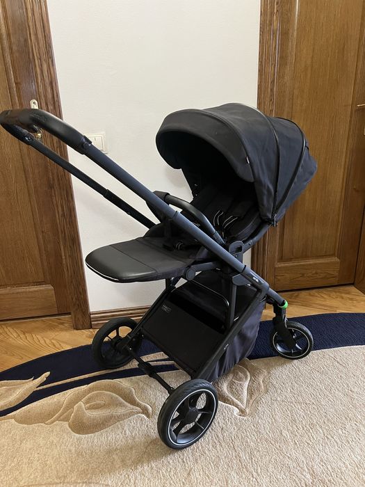 Коляска прогулянкова