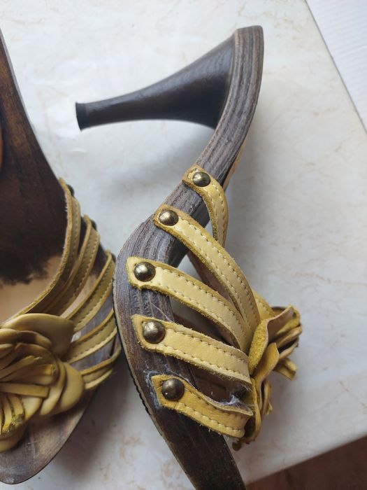 Klapki,buty,sandaly,obcas,piękne,ozdobneroz.35,nowe,