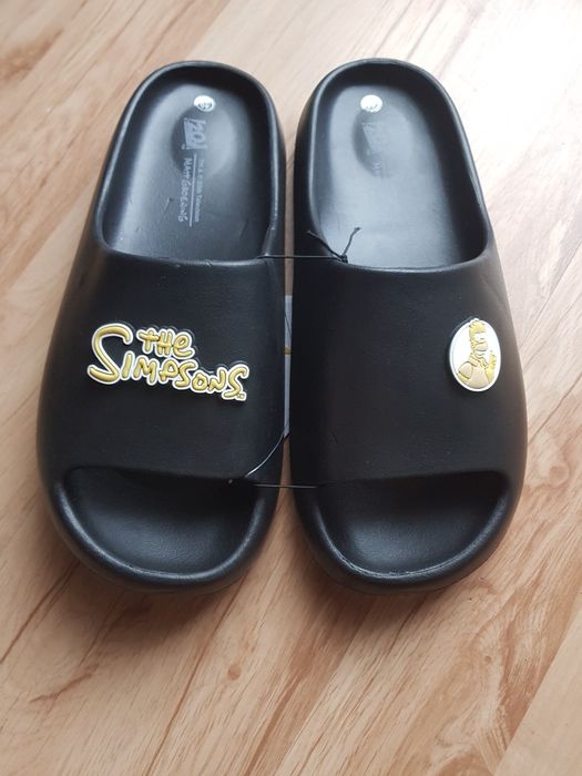 Nowe klapki męskie  marki  The Simpsons rozmiar 46