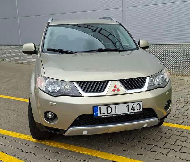 Mitsubishi Outlander