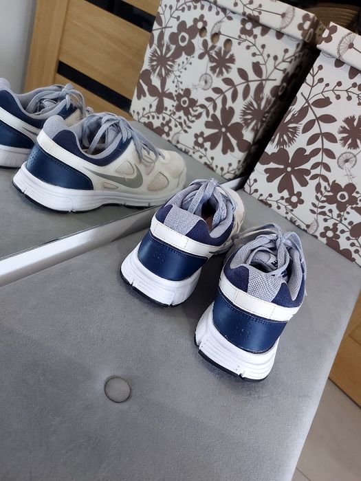 Buty sportowe adidasy roz 43 Nike Revolution