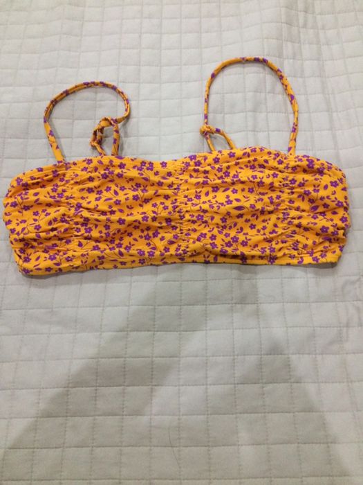 Biquini laranja e lilàs