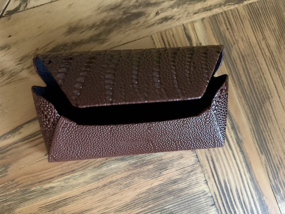 Etui na okulary, brązowe