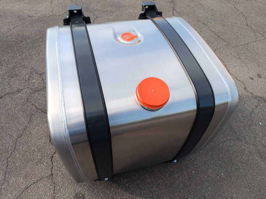 Алюмінієвий паливний бак Man/Daf/Iveco Ман/Даф/Івеко 250л 620х670х700