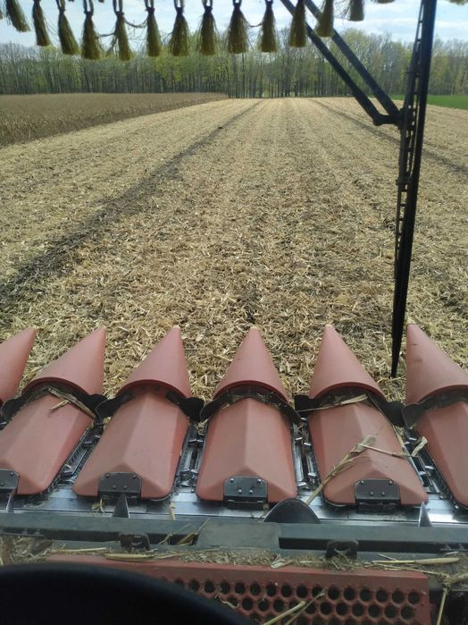 Продам кукурудзяну жатку герінгоф