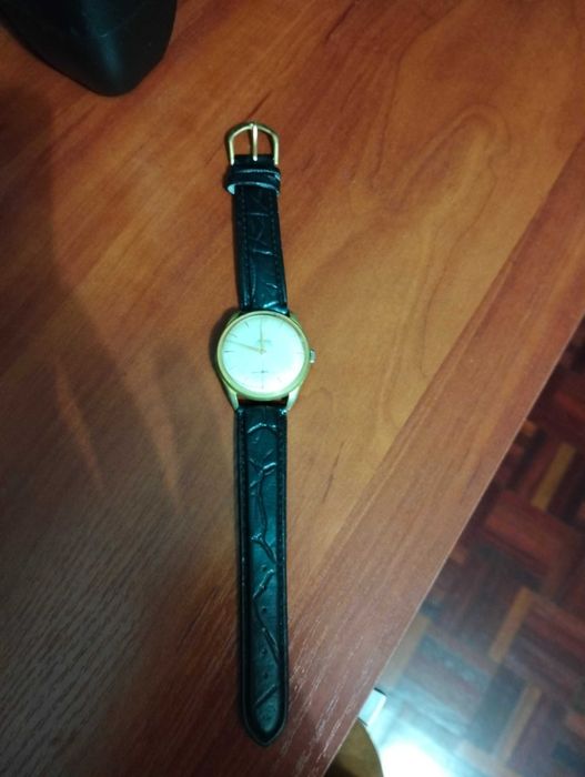 Relógio Certina a corda