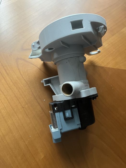 Зливний насос помпа пральноі машини