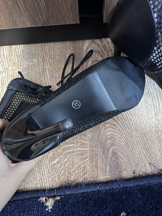 Продам heels б/у