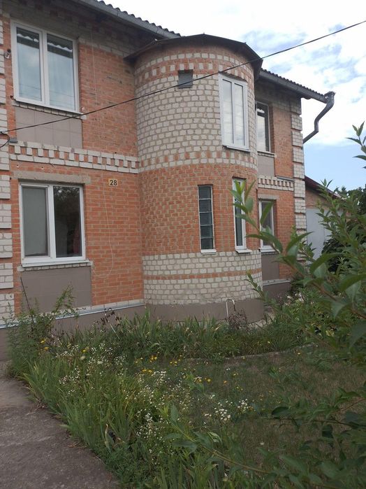 Продаж будинку 112м2, цегла, 20 сот. землі