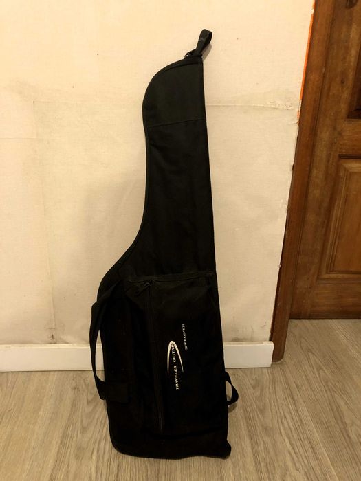 Traveler Guitar Speedster Standard Gloss Black