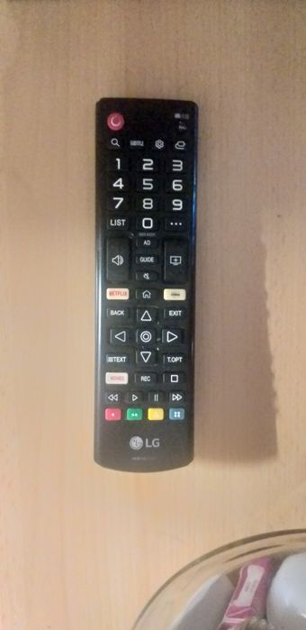 Comando original LG  modelo  AKB75675311